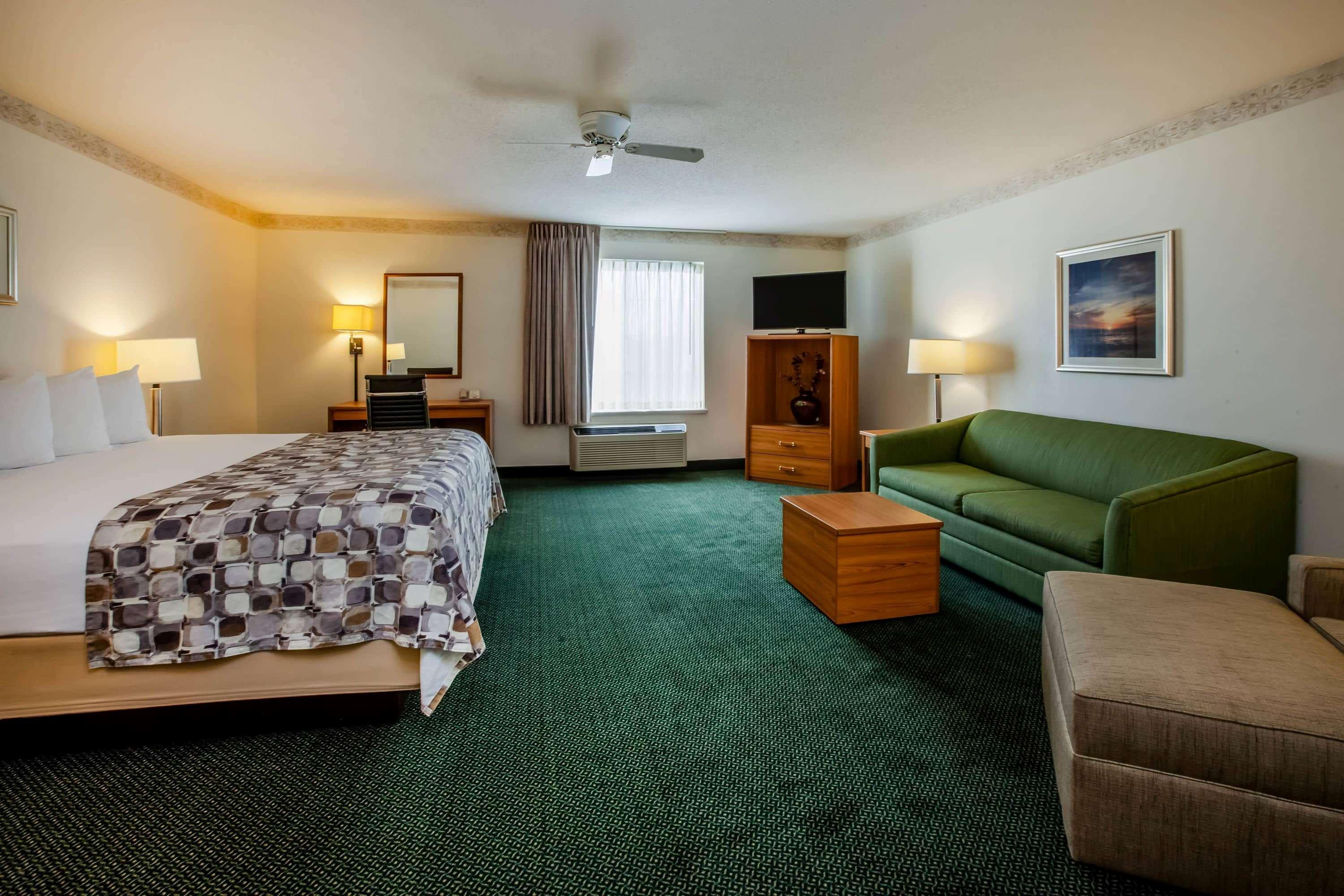Baymont By Wyndham Mackinaw City Buitenkant foto