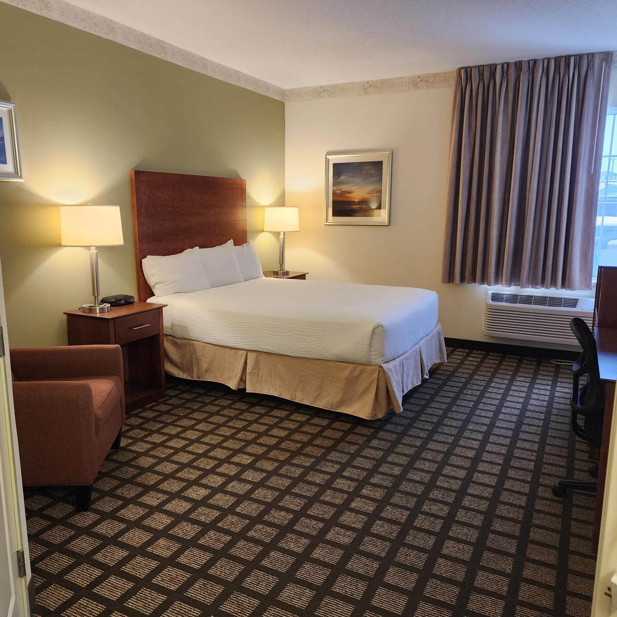 Baymont By Wyndham Mackinaw City Buitenkant foto