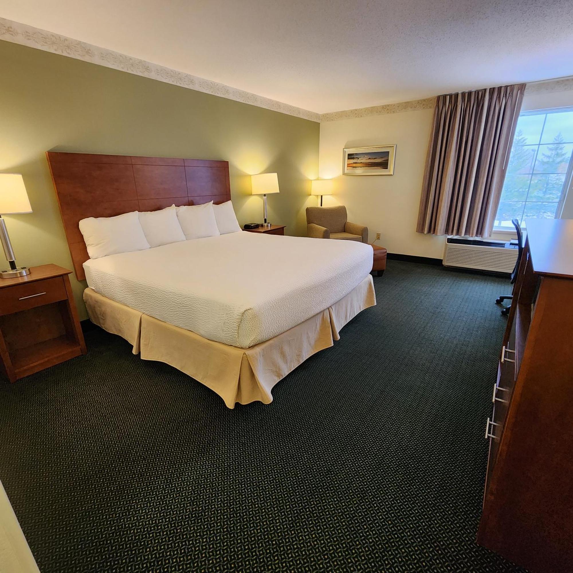 Baymont By Wyndham Mackinaw City Buitenkant foto